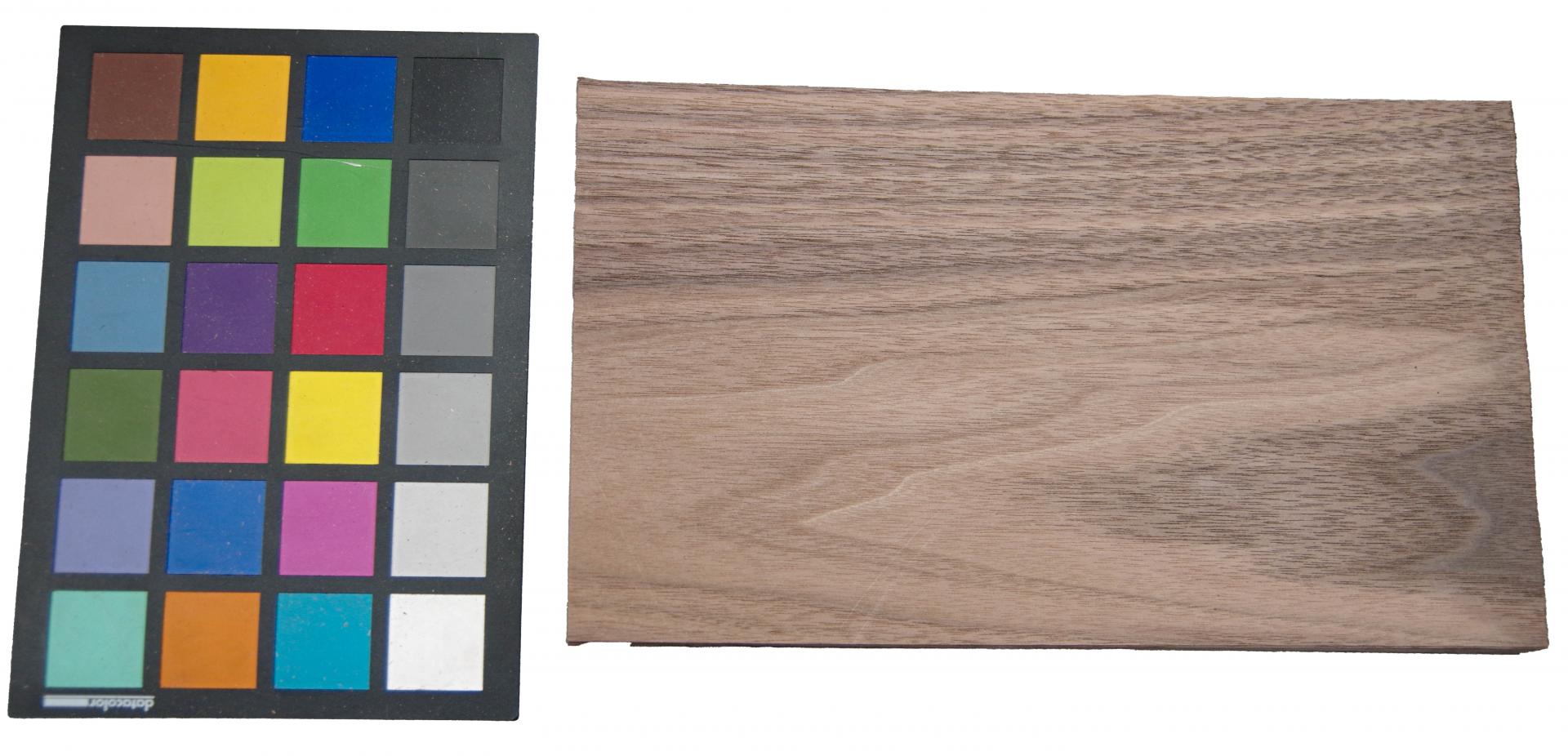 Nussbaum, amerikanischer -Furnier (0,6mm) - 0,69m² (16Stk. x 27cm x 16cm)