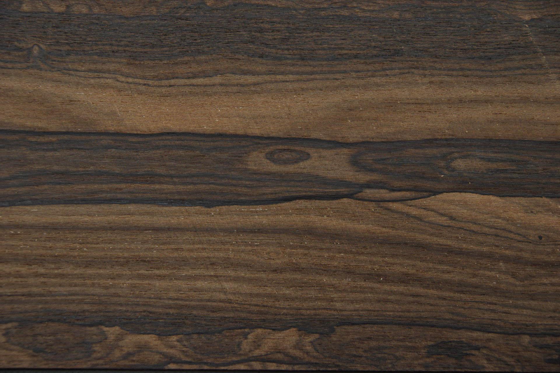 Ziricote, - veneer (0,6mm) - 10,04m² (24pcs. x 270cm x 15,5cm)