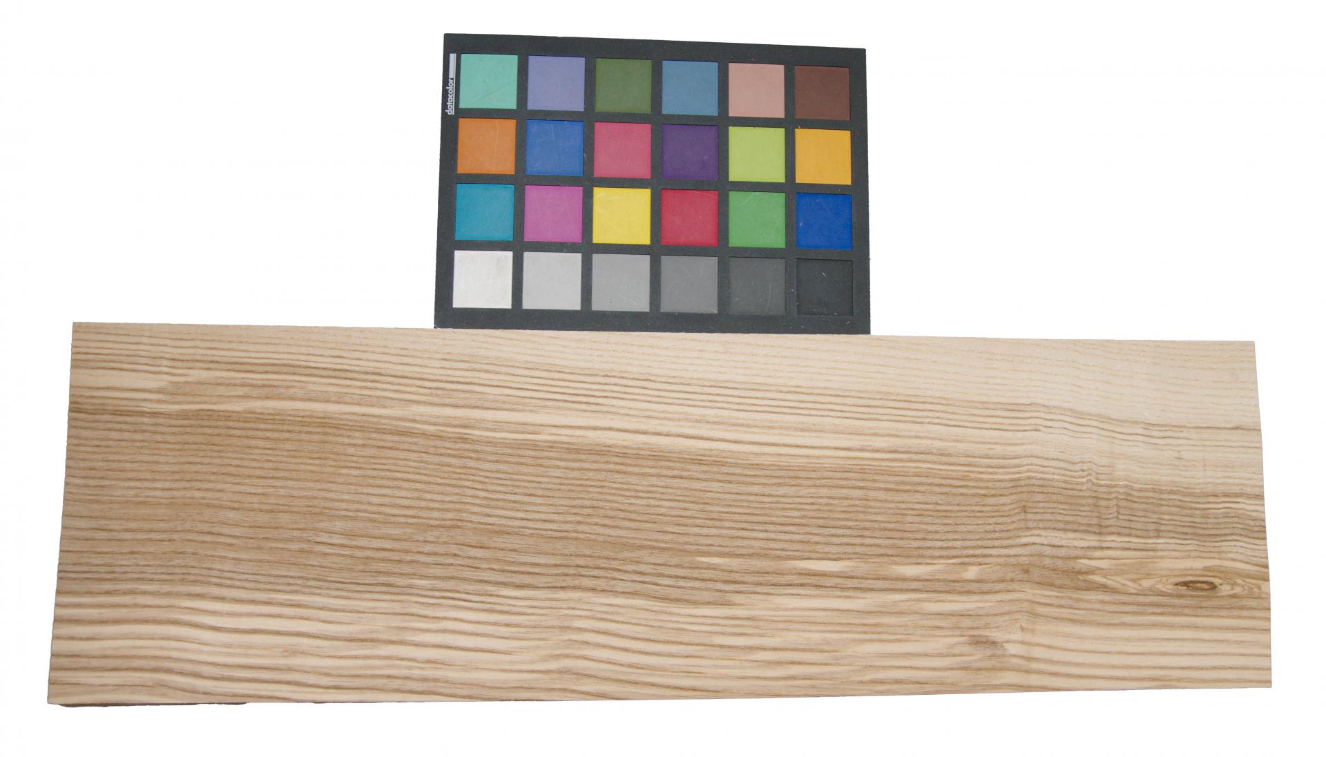 Olive Ash, - veneer (0,6mm) - 1,97m² (24pcs. x 53cm x 15,5cm)