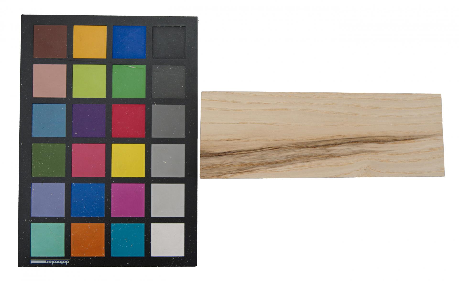 Esche Braunkern (Olivesche) -Furnier (1,4mm) - 0,13m² (12Stk. x 18cm x 6cm)