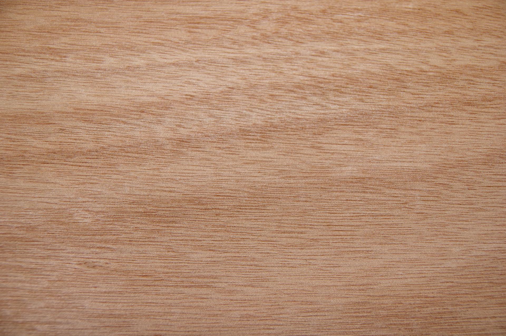 Gabun-Mahagoni, Okoumé -Furnier (0,6mm) - 10,89m² (30Stk. x 269cm x 13,5cm)