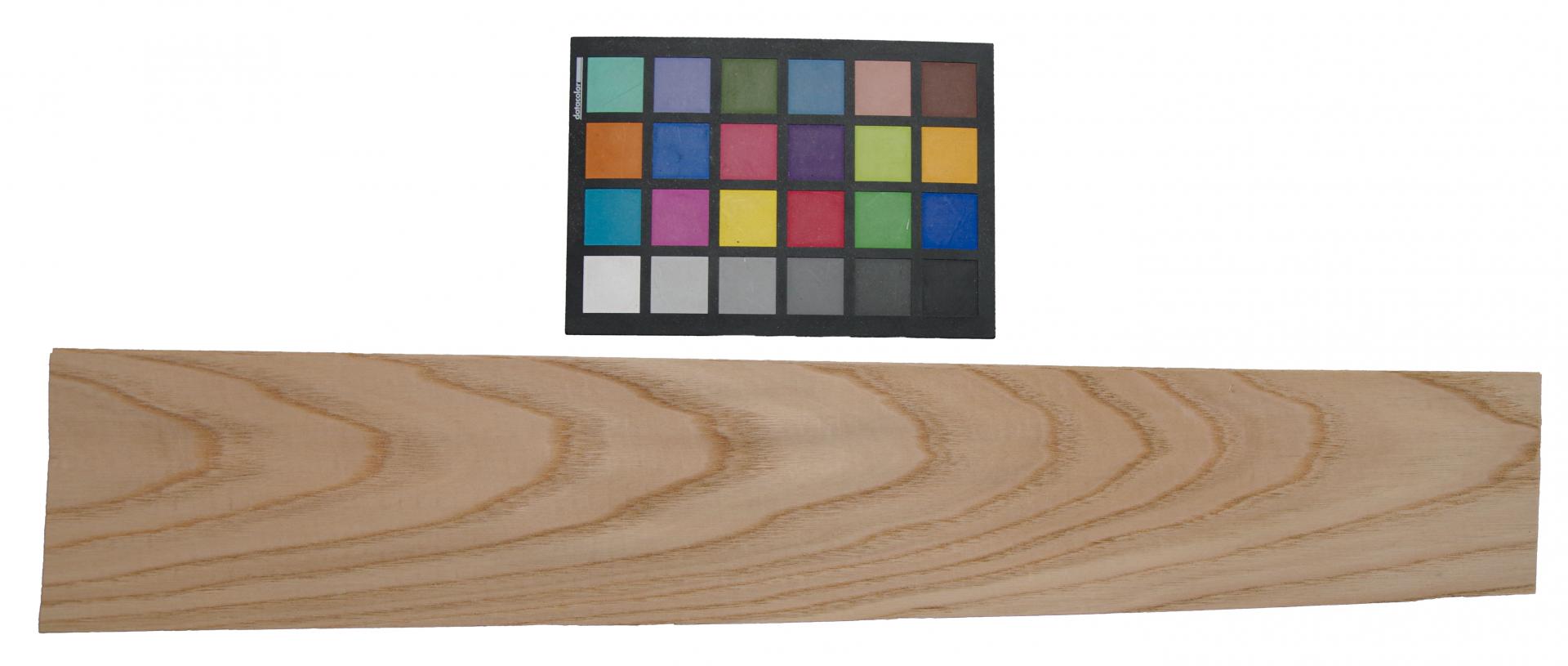 Kastanie -Furnier (0,6mm) - 0,82m² (12Stk. x 68cm x 10cm)