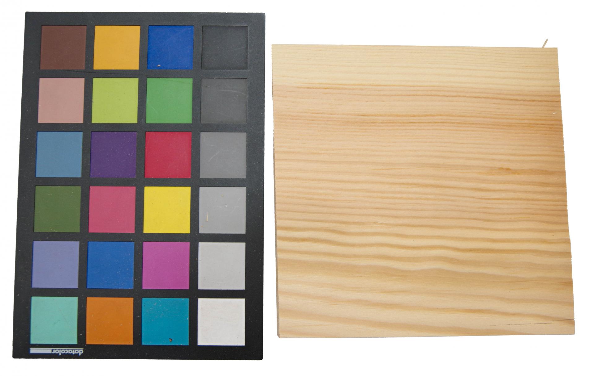 Pine, - veneer (0,9mm) - 0,28m² (11pcs. x 16cm x 16cm)