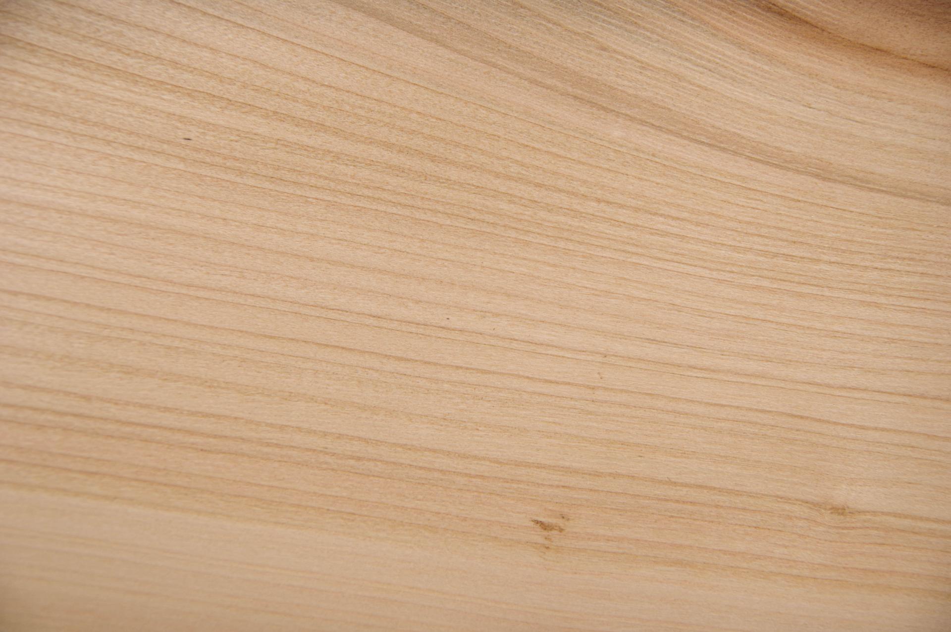 European Cherry, - veneer (2,4mm) - 0,13m² (4pcs. x 30cm x 11cm)