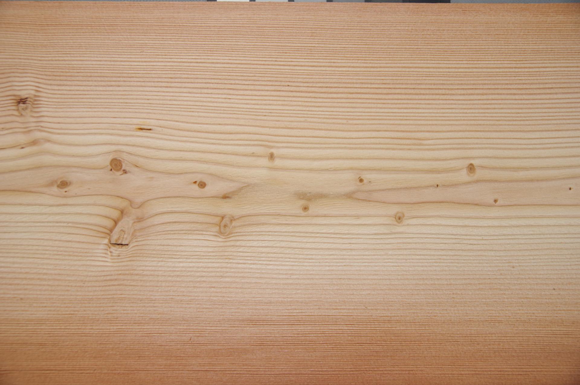 Lärche -Furnier (1mm) - 12,16m² (24Stk. x 181cm x 28cm)