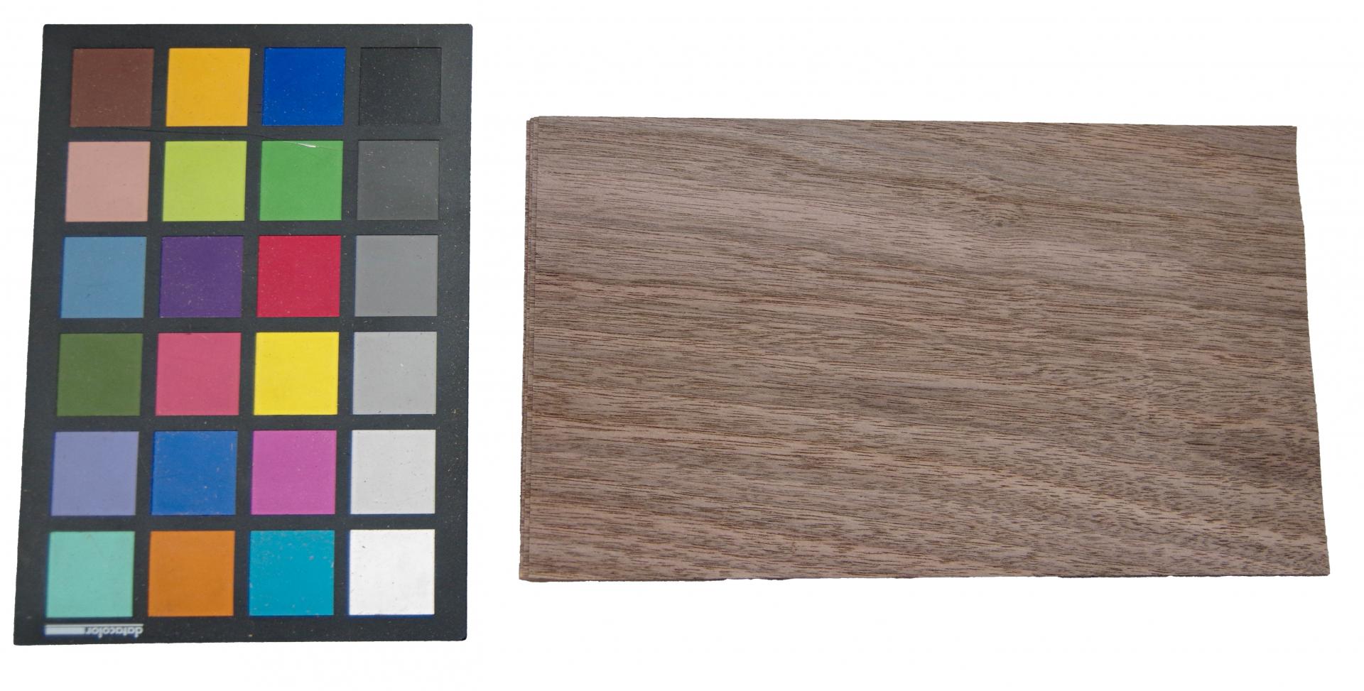 Nussbaum, amerikanischer -Furnier (0,6mm) - 0,74m² (22Stk. x 24cm x 14cm)