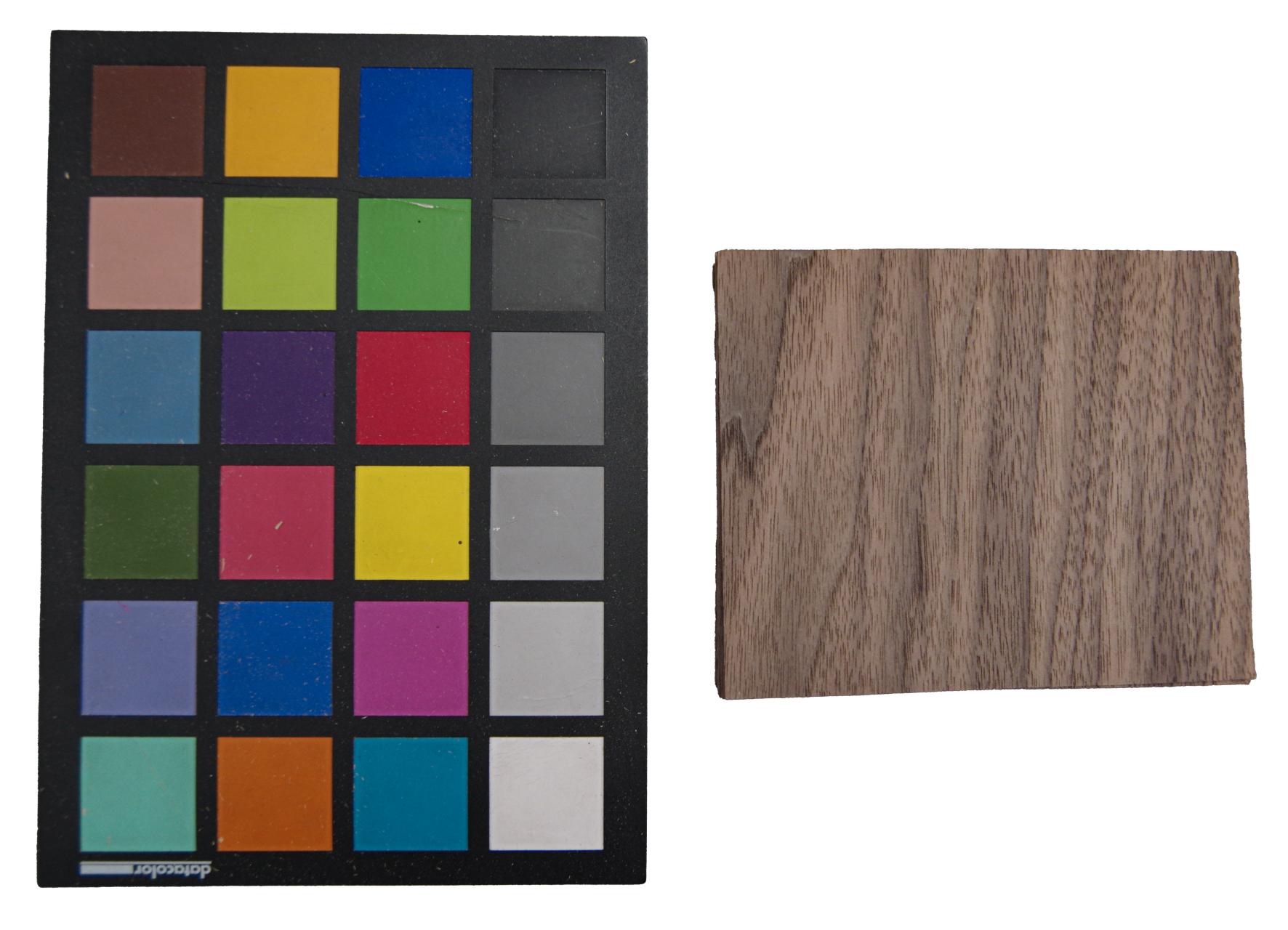 Nussbaum, amerikanischer -Furnier (0,6mm) - 0,29m² (28Stk. x 9cm x 11,5cm)