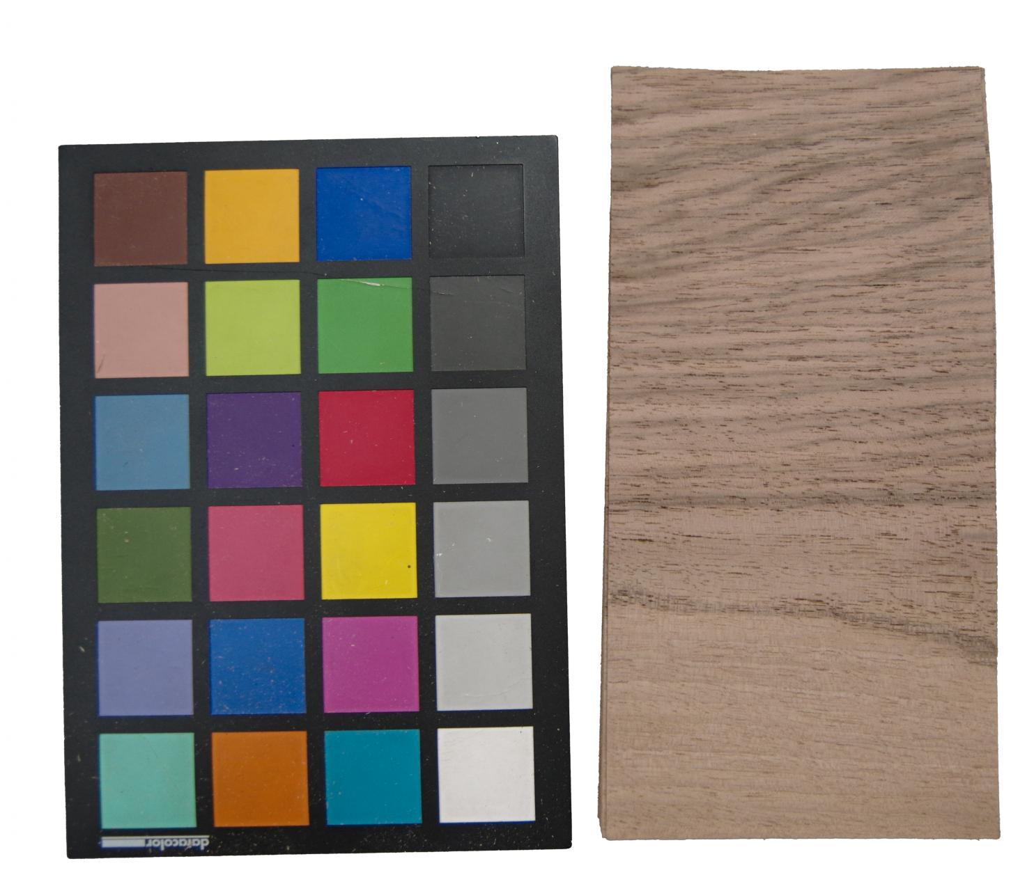 Nussbaum, europäischer -Furnier (0,6mm) - 0,44m² (22Stk. x 10cm x 20cm)