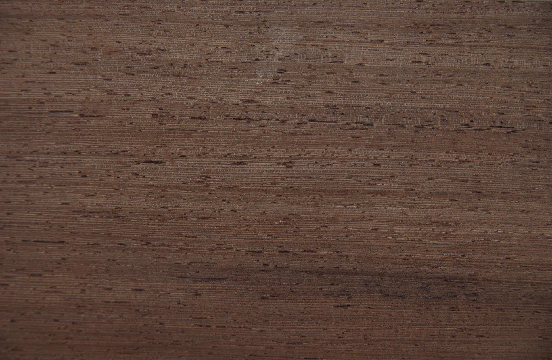 Wenge -Furnier (0,6mm) - 0,35m² (14Stk. x 20cm x 12,5cm)