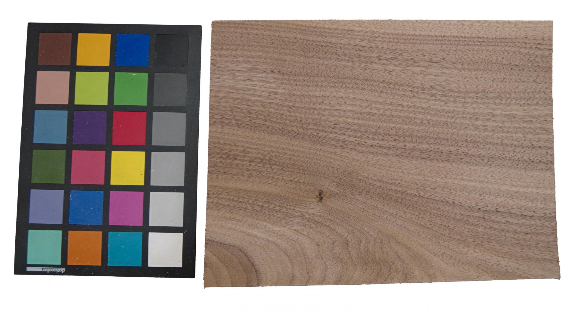 Nussbaum, amerikanischer -Furnier (1,4mm) - 0,51m² (10Stk. x 26cm x 19,5cm)