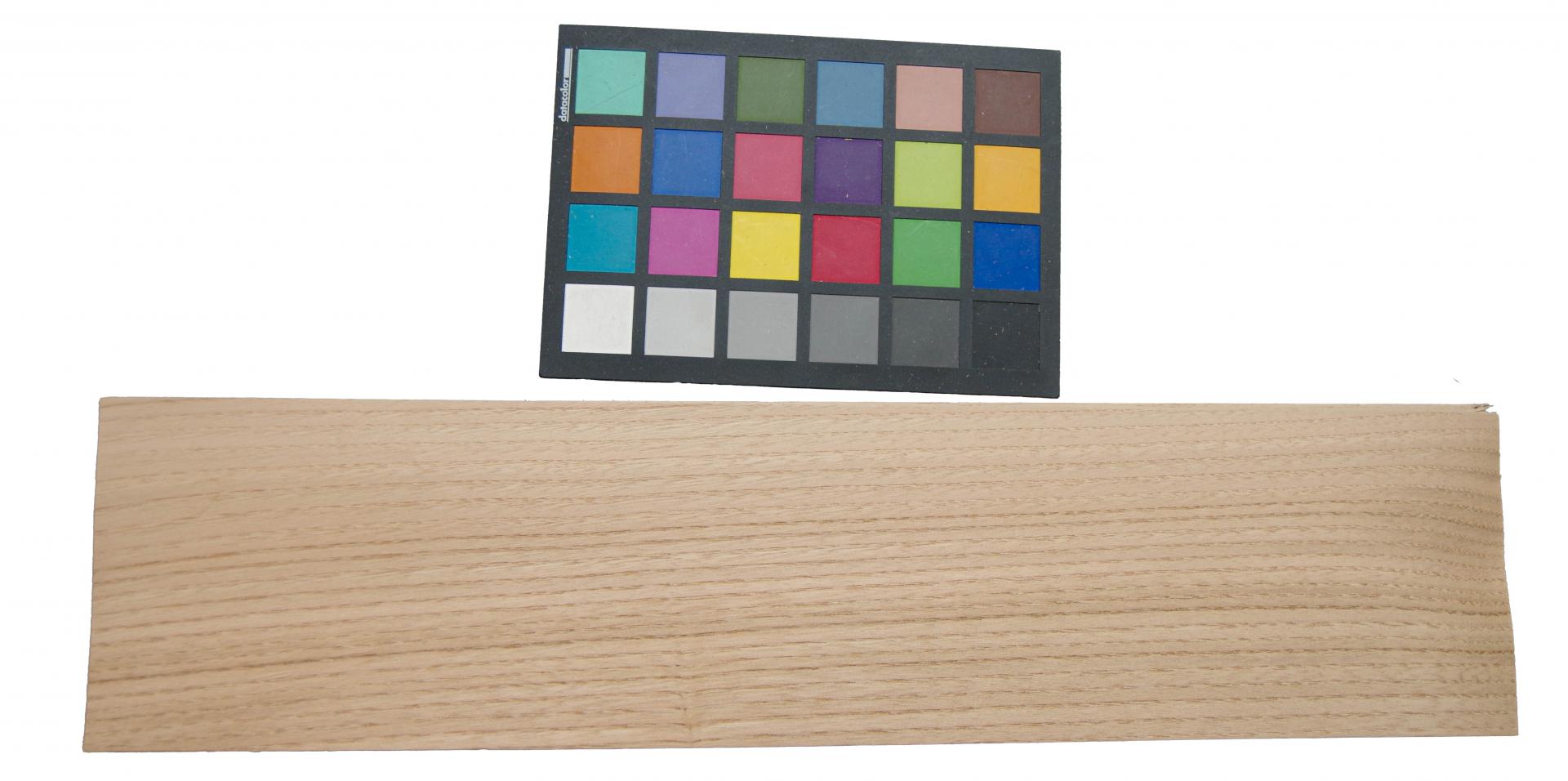 Chestnut, - veneer (0,6mm) - 1,47m² (24pcs. x 51cm x 12cm)