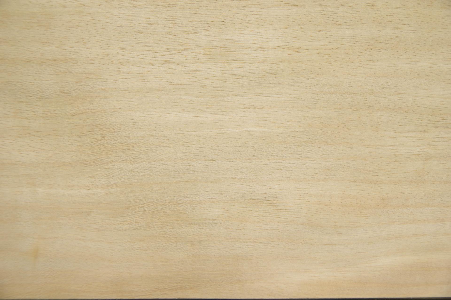 Limba, - veneer (0,6mm) - 11,52m² (30pcs. x 240cm x 16cm)