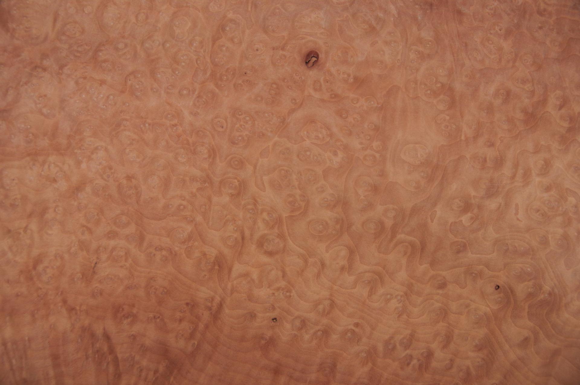 Madrona Maser -Furnier (0,6mm) - 3,08m² (20Stk. x 54cm x 28,5cm)