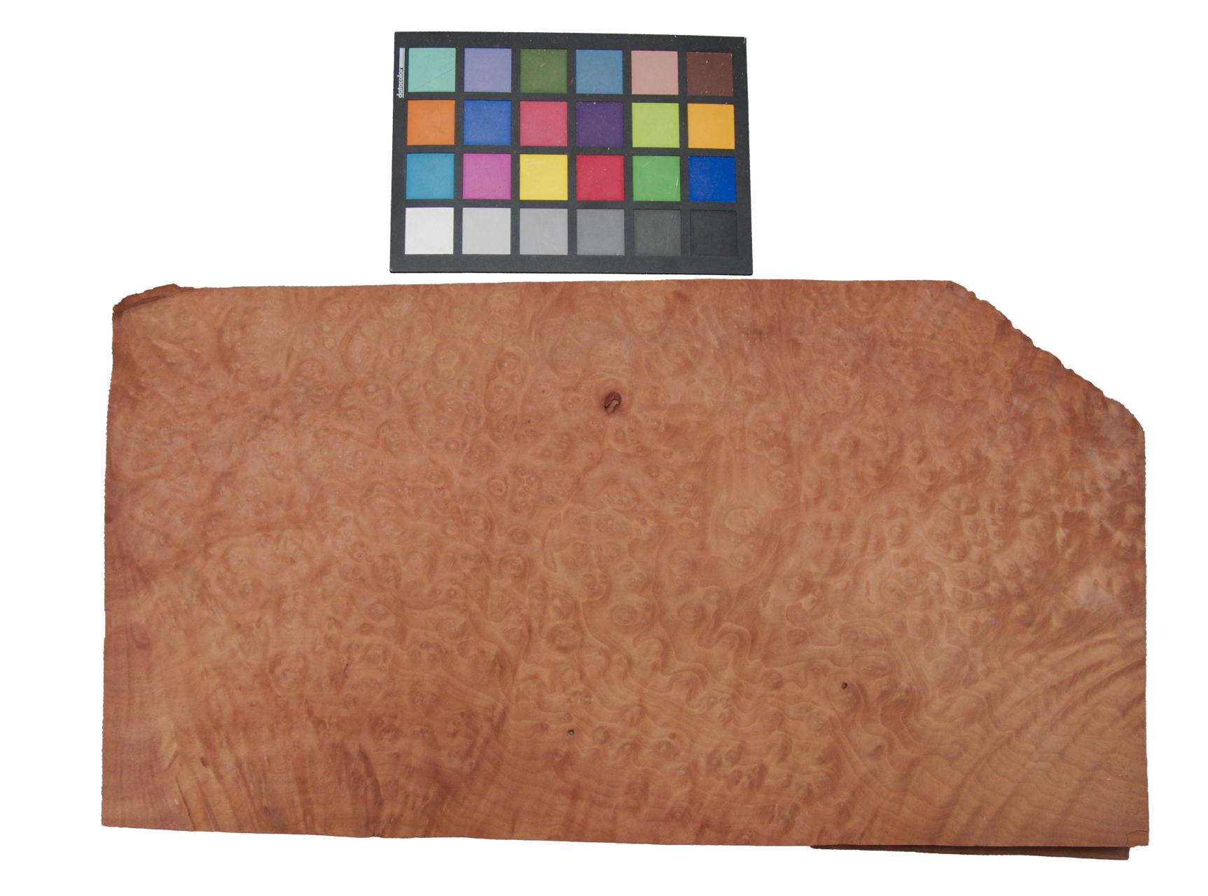 Madrona Maser -Furnier (0,6mm) - 3,08m² (20Stk. x 54cm x 28,5cm)