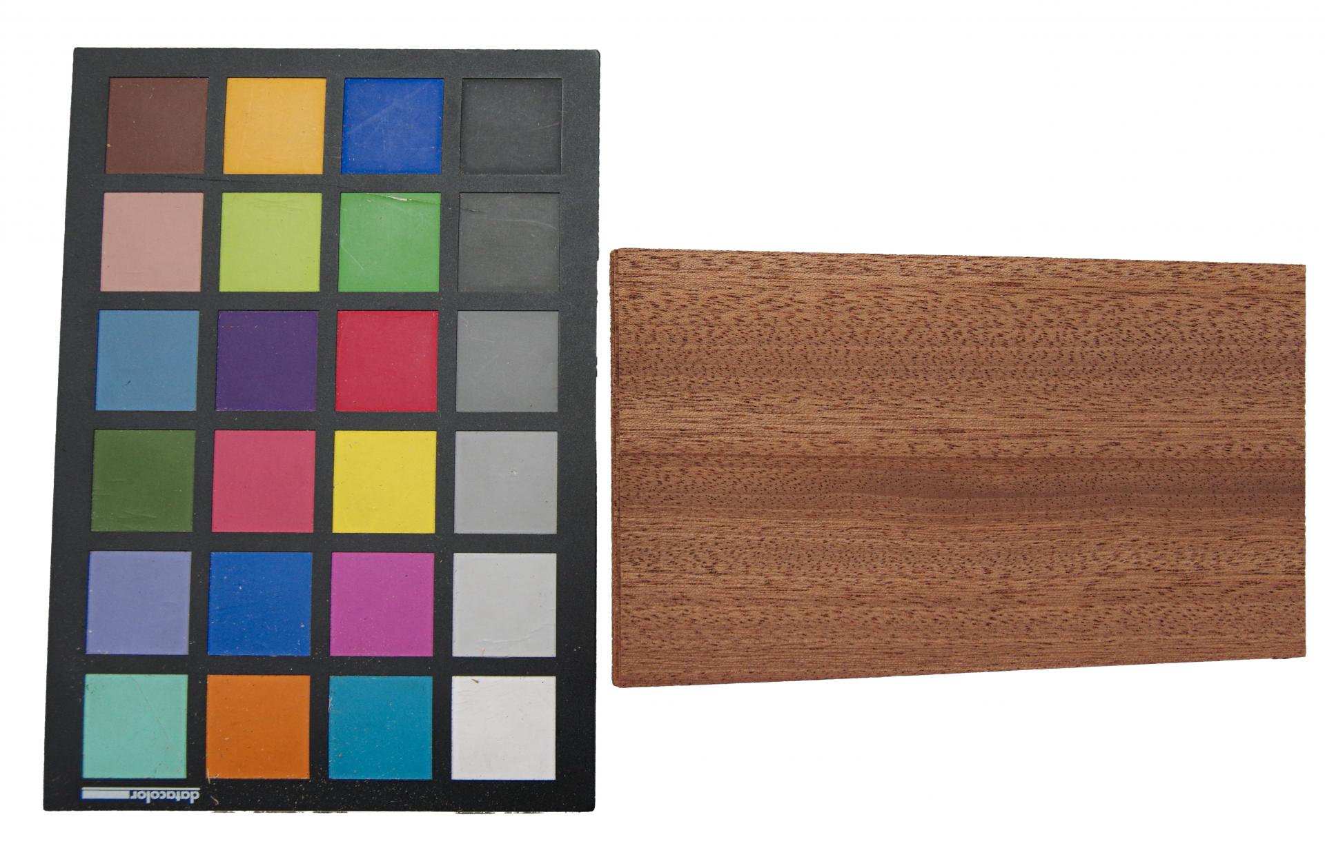 Mahagoni Sapeli -Furnier (0,6mm) - 0,31m² (18Stk. x 17cm x 10cm)