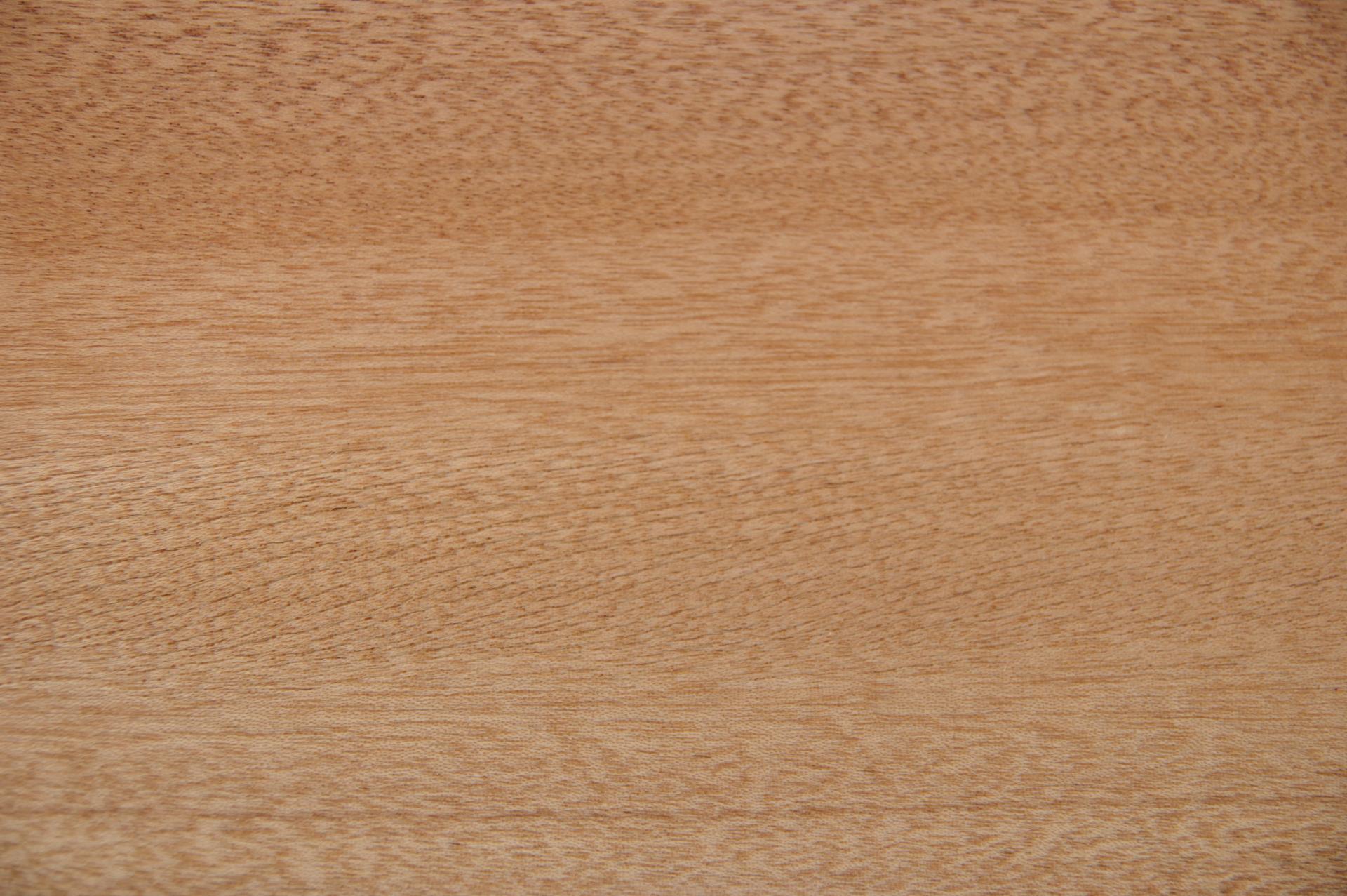 Mahogany Sapeli, - veneer (2,4mm) - 0,4m² (8pcs. x 38cm x 13cm)
