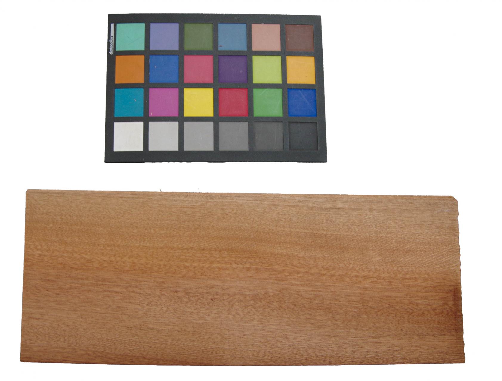 Mahogany Sapeli, - veneer (2,4mm) - 0,4m² (8pcs. x 37cm x 13,5cm)