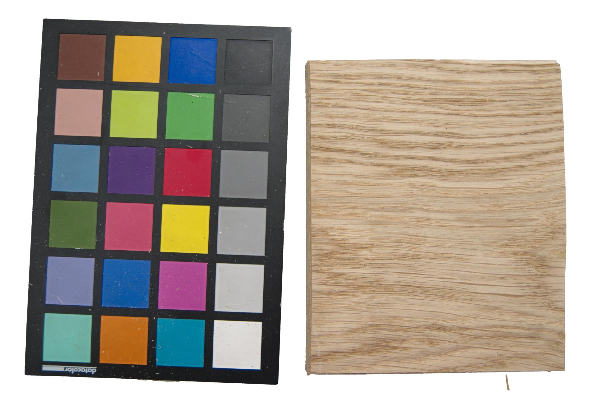 Knotty Oak, - veneer (0,9mm) - 0,25m² (12pcs. x 13cm x 16cm)
