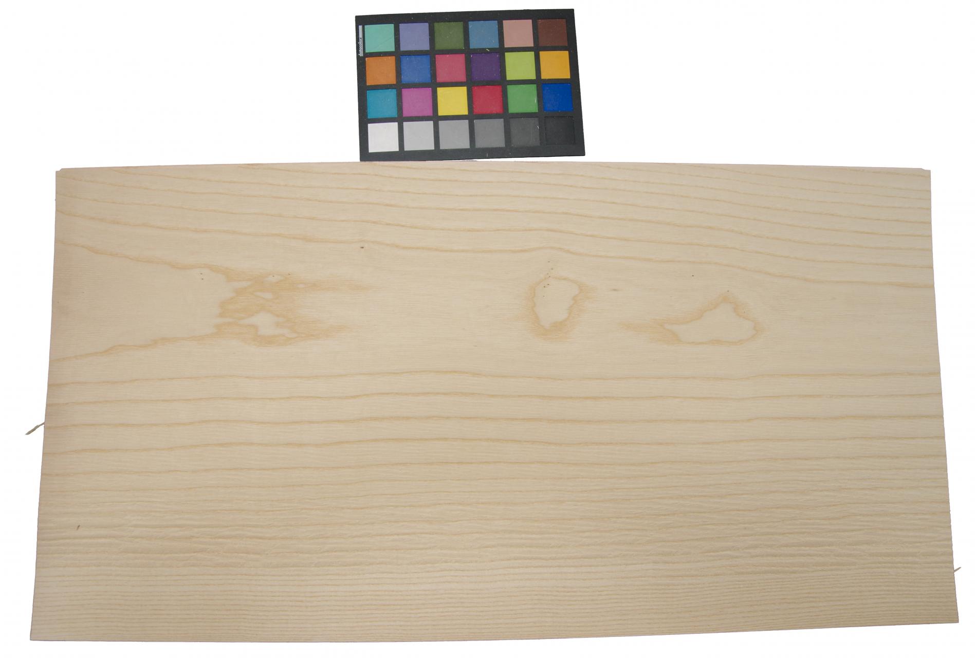 White Ash, - veneer (2,4mm) - 2,28m² (8pcs. x 75cm x 38cm)