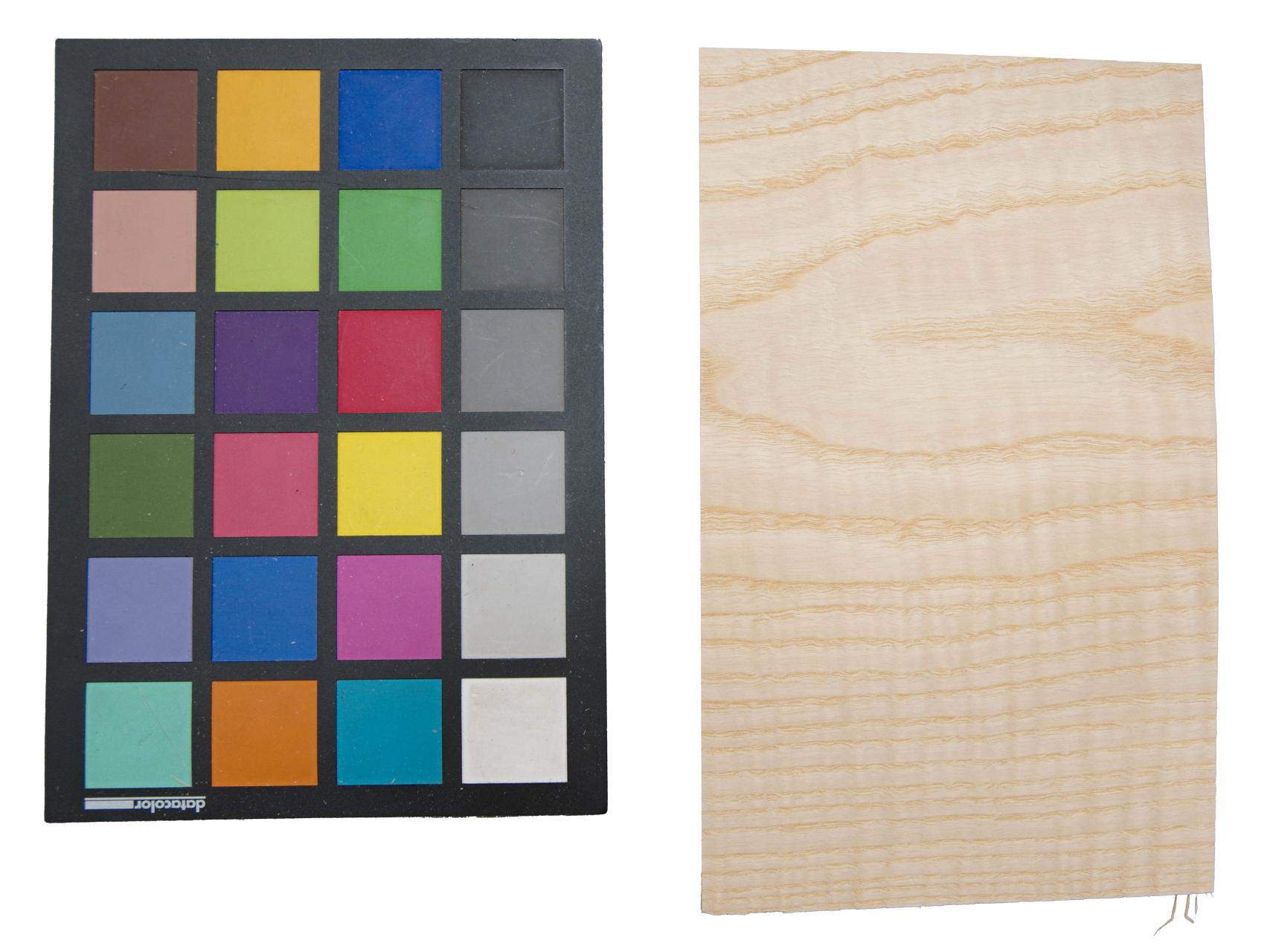 Figured White Ash, - veneer (0,6mm) - 0,57m² (23pcs. x 12cm x 20,5cm)