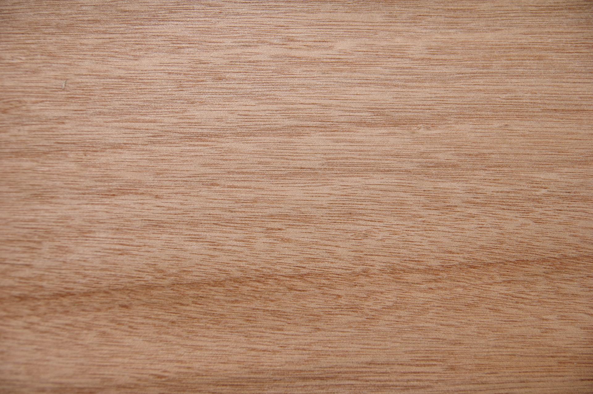 Gabun-Mahagoni, Okoumé -Furnier (0,6mm) - 9,87m² (30Stk. x 253cm x 13cm)