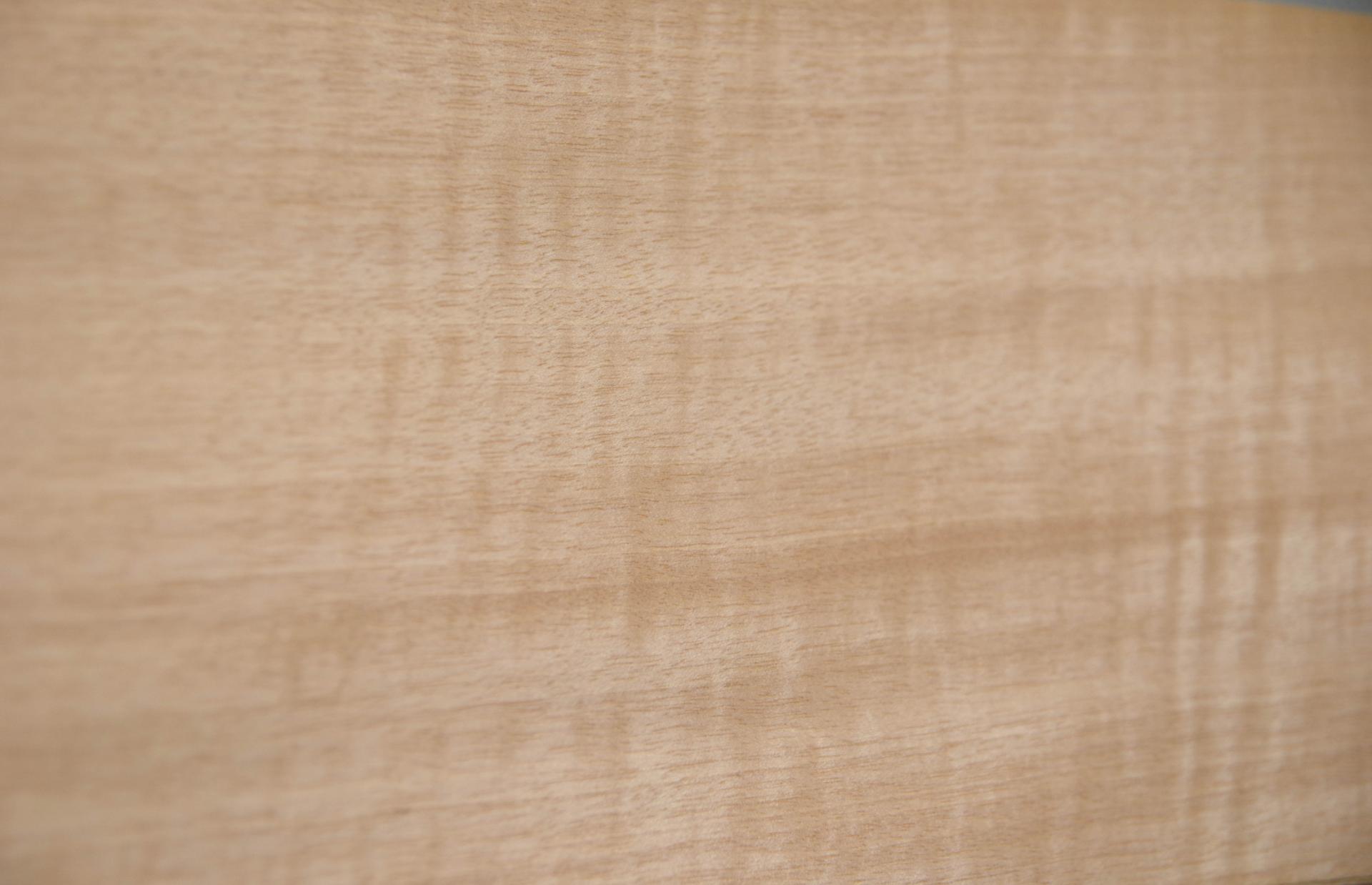Anegre, - veneer (0,6mm) - 11,65m² (32pcs. x 260cm x 14cm)