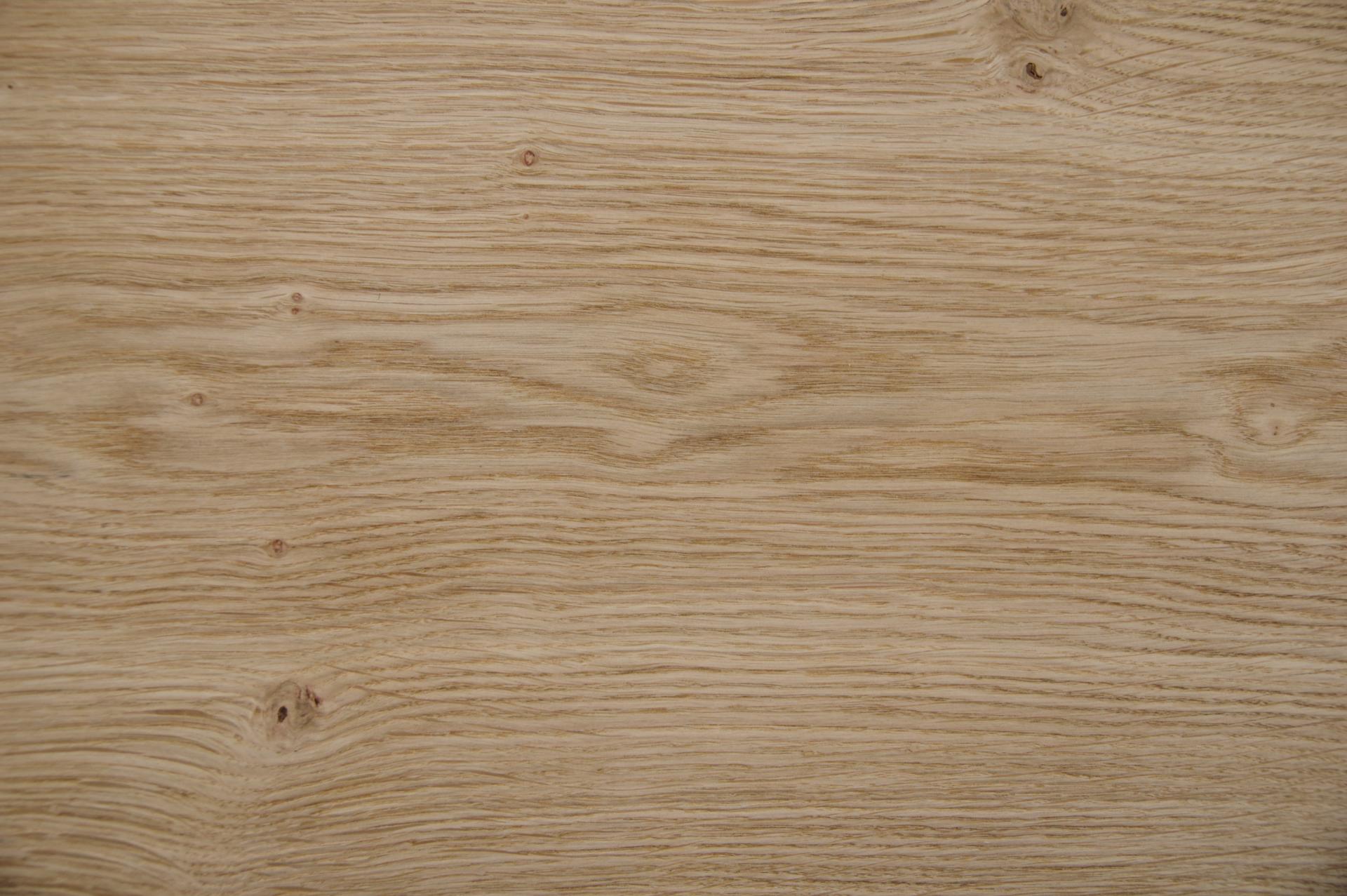 Eiche (Asteiche Wildeiche) -Furnier (0,9mm) - 4,92m² (16Stk. x 114cm x 27cm)