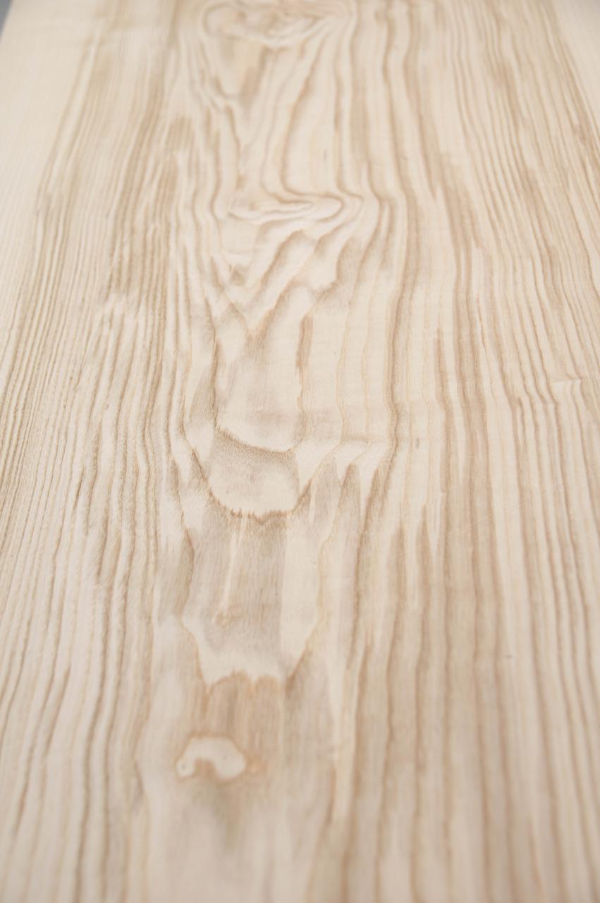 Olive Ash, - veneer (0,6mm) - 45,93m² (24pcs. x 368cm x 52cm)