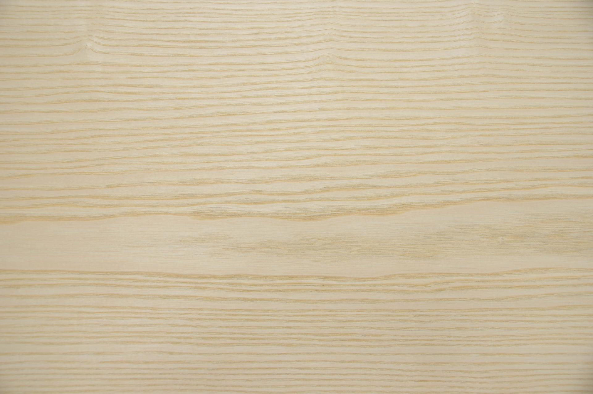 Esche, europäische -Furnier (0,6mm) - 20,75m² (24Stk. x 262cm x 33cm)