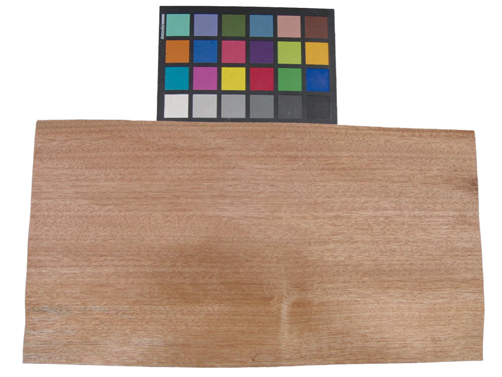 Gabun-Mahagoni, Okoumé -Furnier (0,6mm) - 2,96m² (28Stk. x 46cm x 23cm)