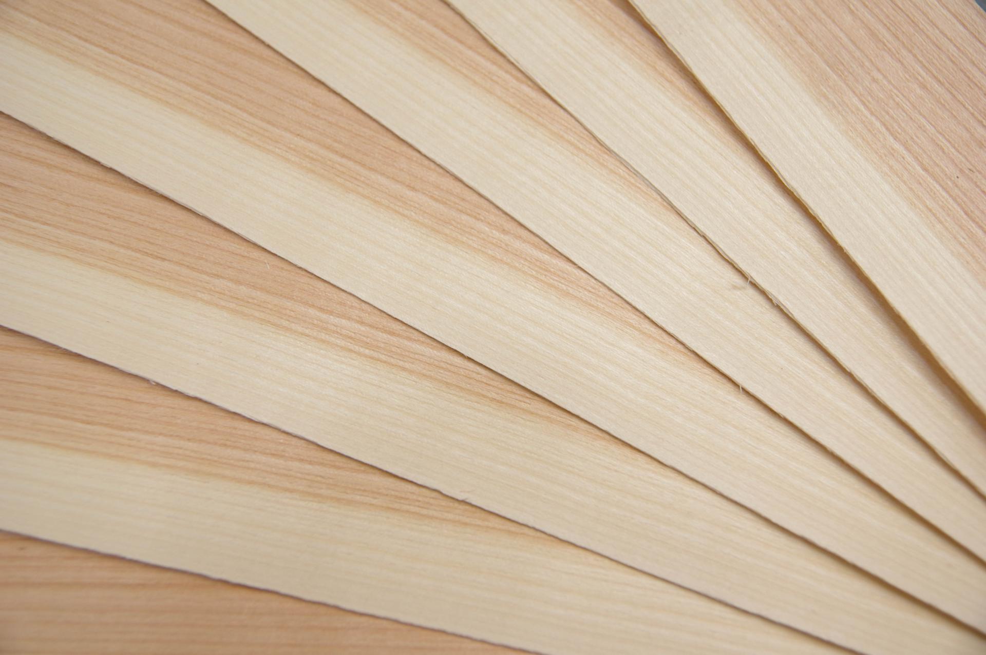 European Cherry, - veneer (0,9mm) - 0,32m² (16pcs. x 33cm x 6cm)