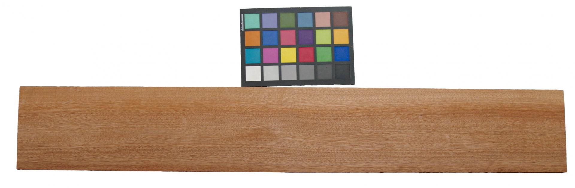 Mahogany Sapeli, - veneer (2,4mm) - 1,05m² (8pcs. x 94cm x 14cm)