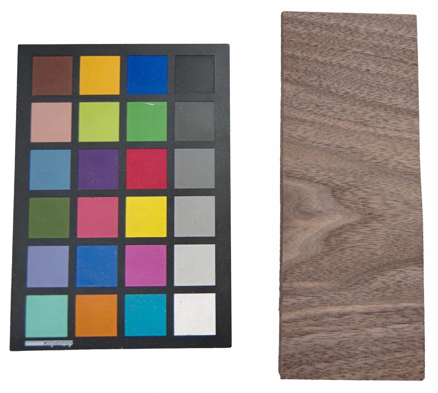 American Black Walnut, - veneer (0,6mm) - 0,29m² (14pcs. x 9cm x 23cm)