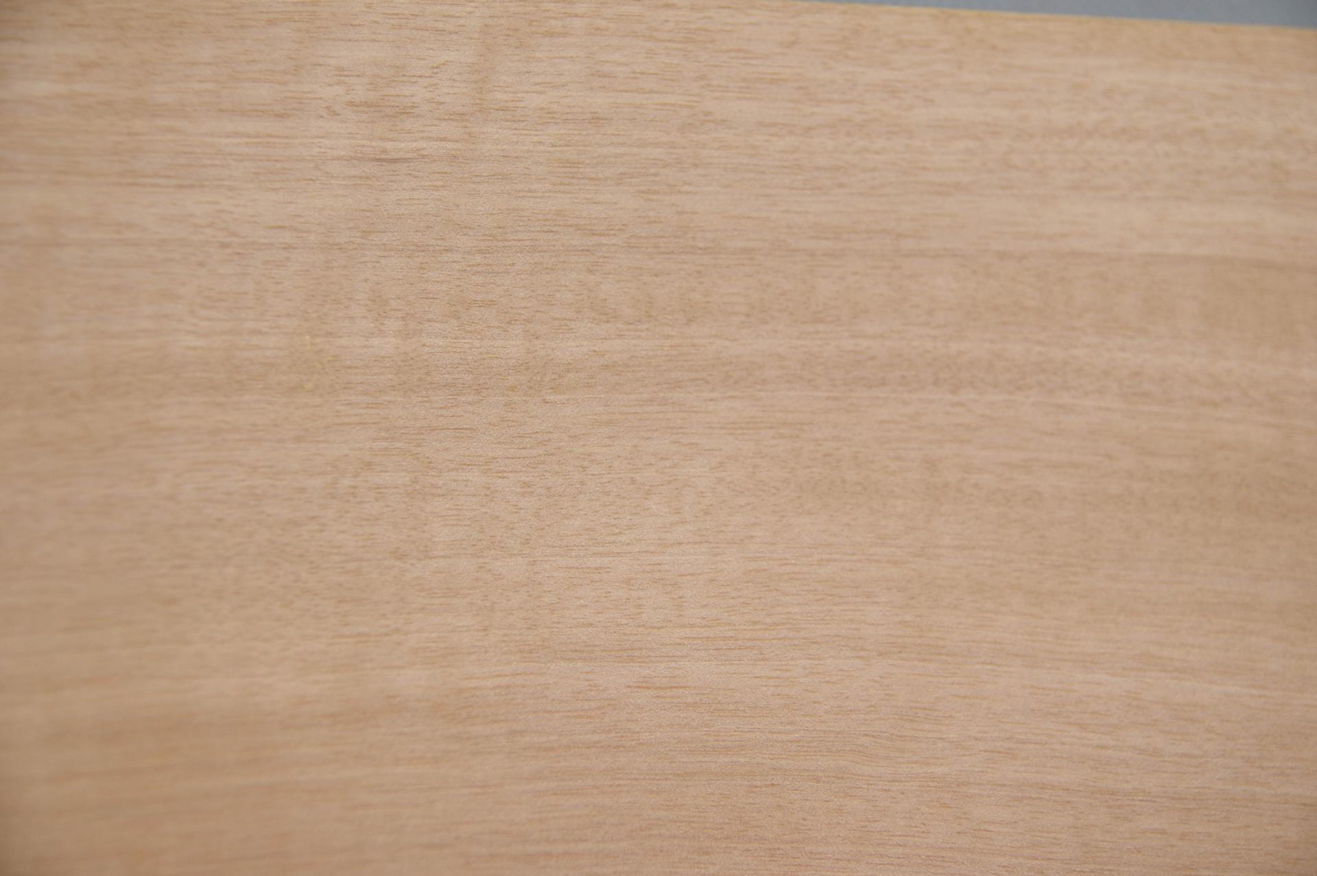 Anegre, - veneer (0,6mm) - 10,54m² (30pcs. x 251cm x 14cm)