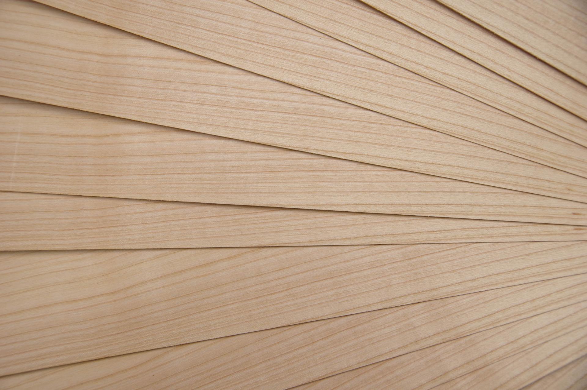 European Cherry, - veneer (0,9mm) - 0,58m² (16pcs. x 45cm x 8cm)