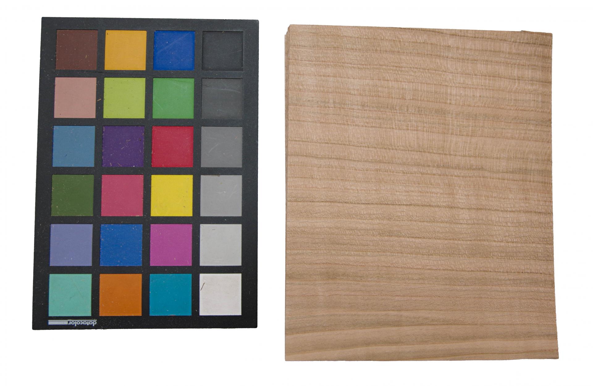 European Cherry, - veneer (2,4mm) - 0,29m² (9pcs. x 16cm x 20cm)