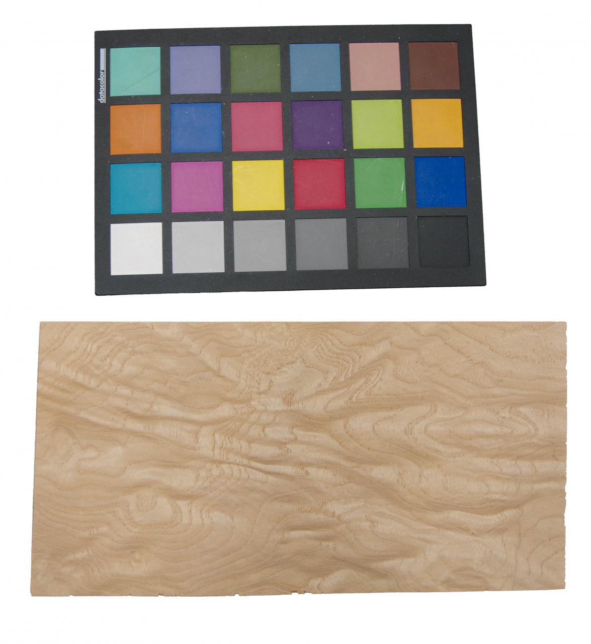 Esche Maser, weiß -Furnier (0,6mm) - 0,16m² (5Stk. x 25cm x 13cm)