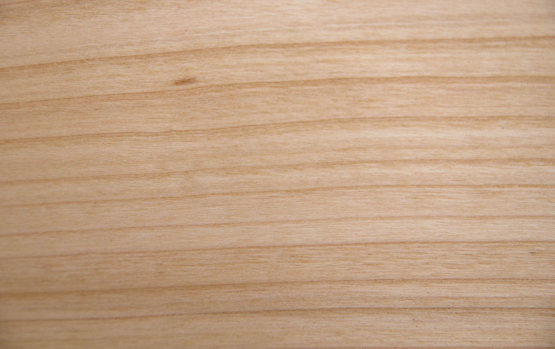 European Cherry, - veneer (0,9mm) - 0,5m² (16pcs. x 39cm x 8cm)