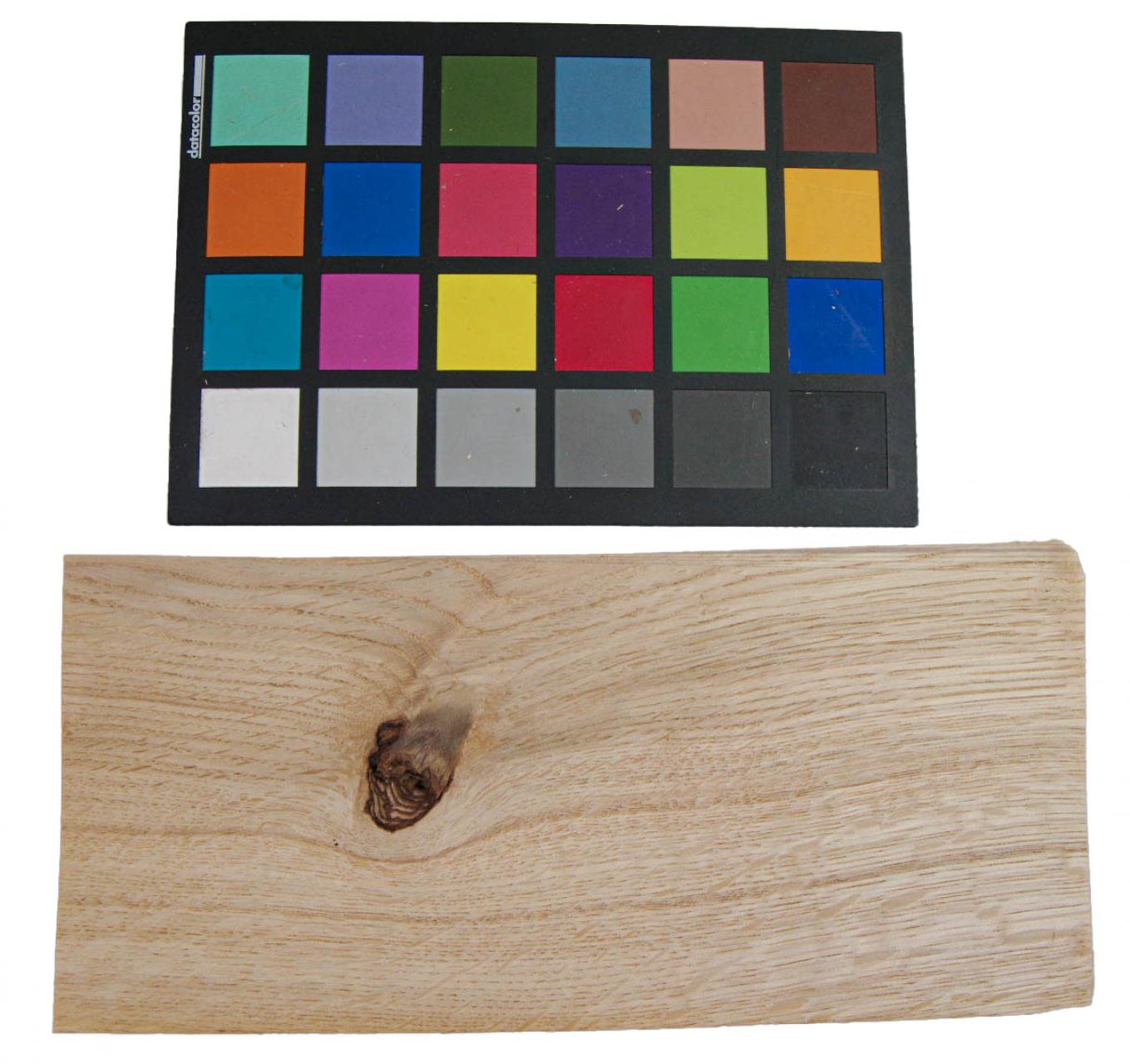 Eiche (Asteiche Wildeiche) Furnier mit Farbreferenz-Karte