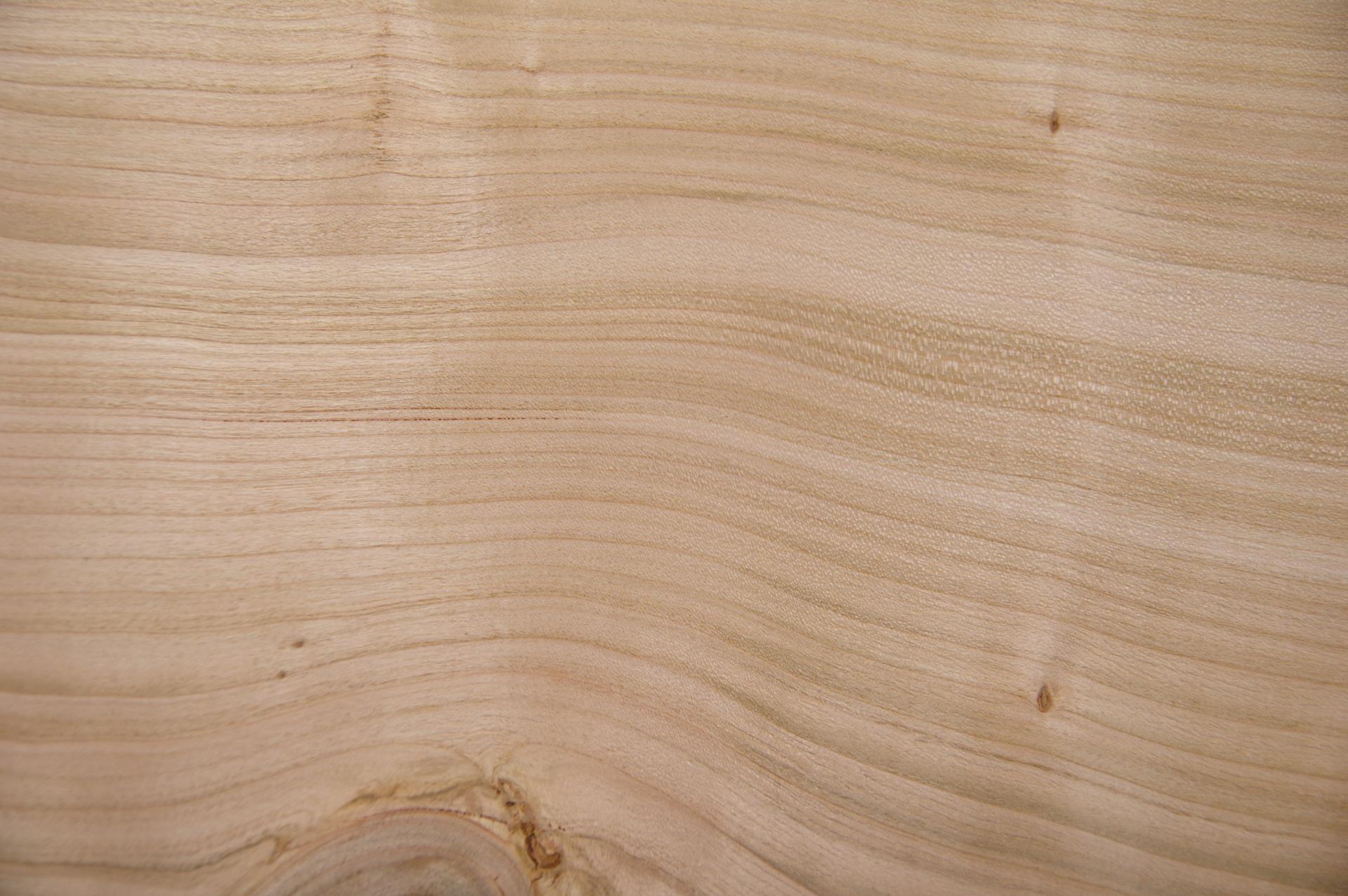 Kirschbaum, europäischer -Furnier (2,5mm) - 0,74m² (6Stk. x 59cm x 21cm)