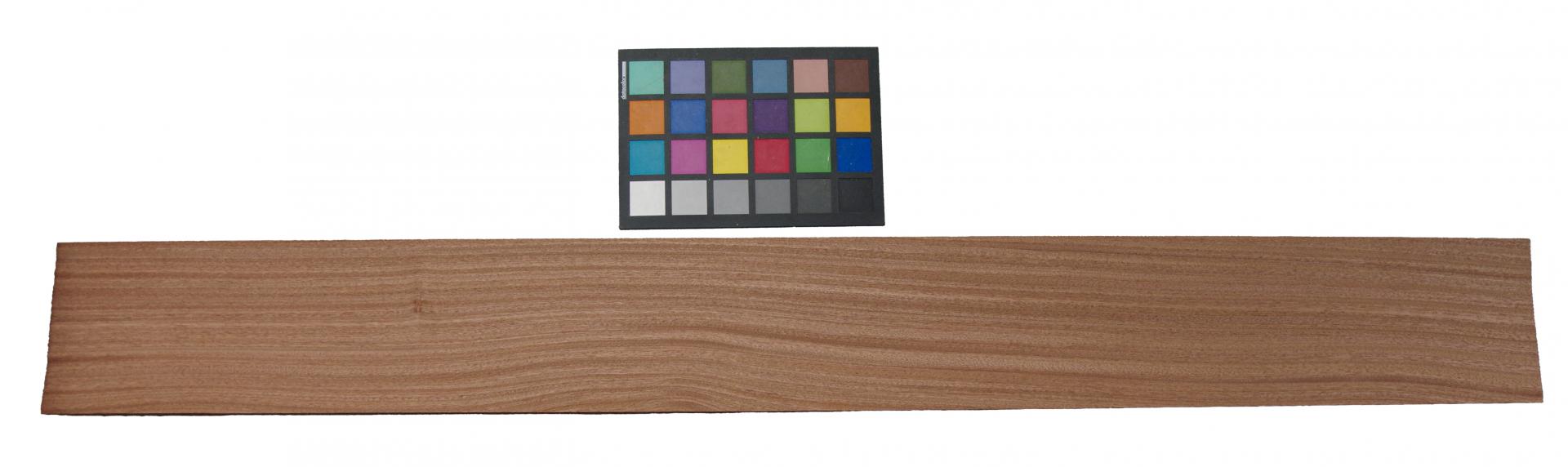 Mahogany Sapeli, - veneer (2,4mm) - 1,05m² (8pcs. x 109cm x 12cm)