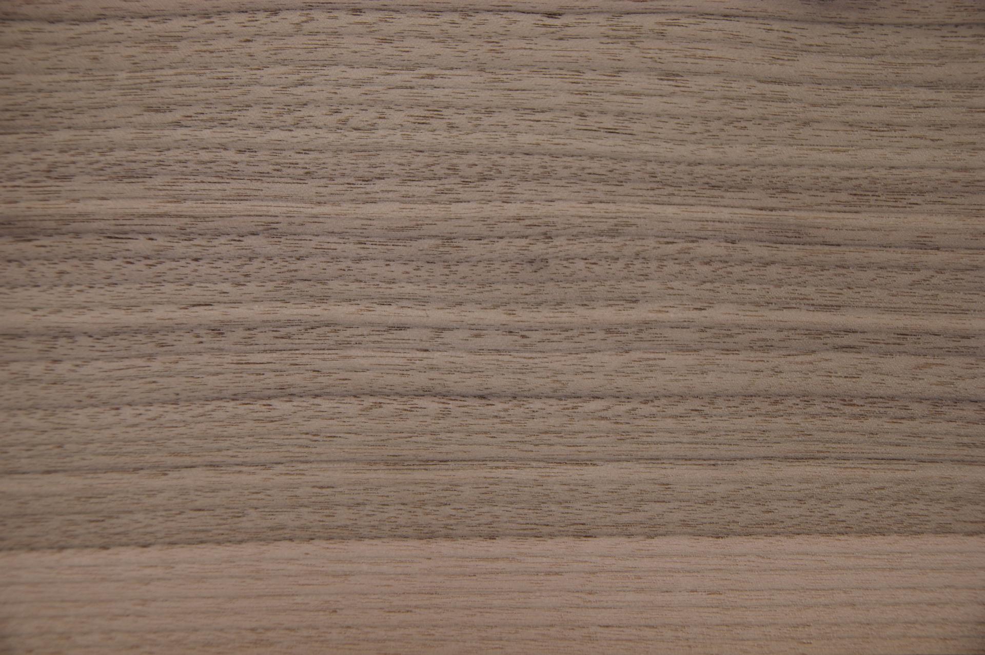 Nussbaum, amerikanischer -Furnier (0,6mm) - 10,02m² (32Stk. x 202cm x 15,5cm)