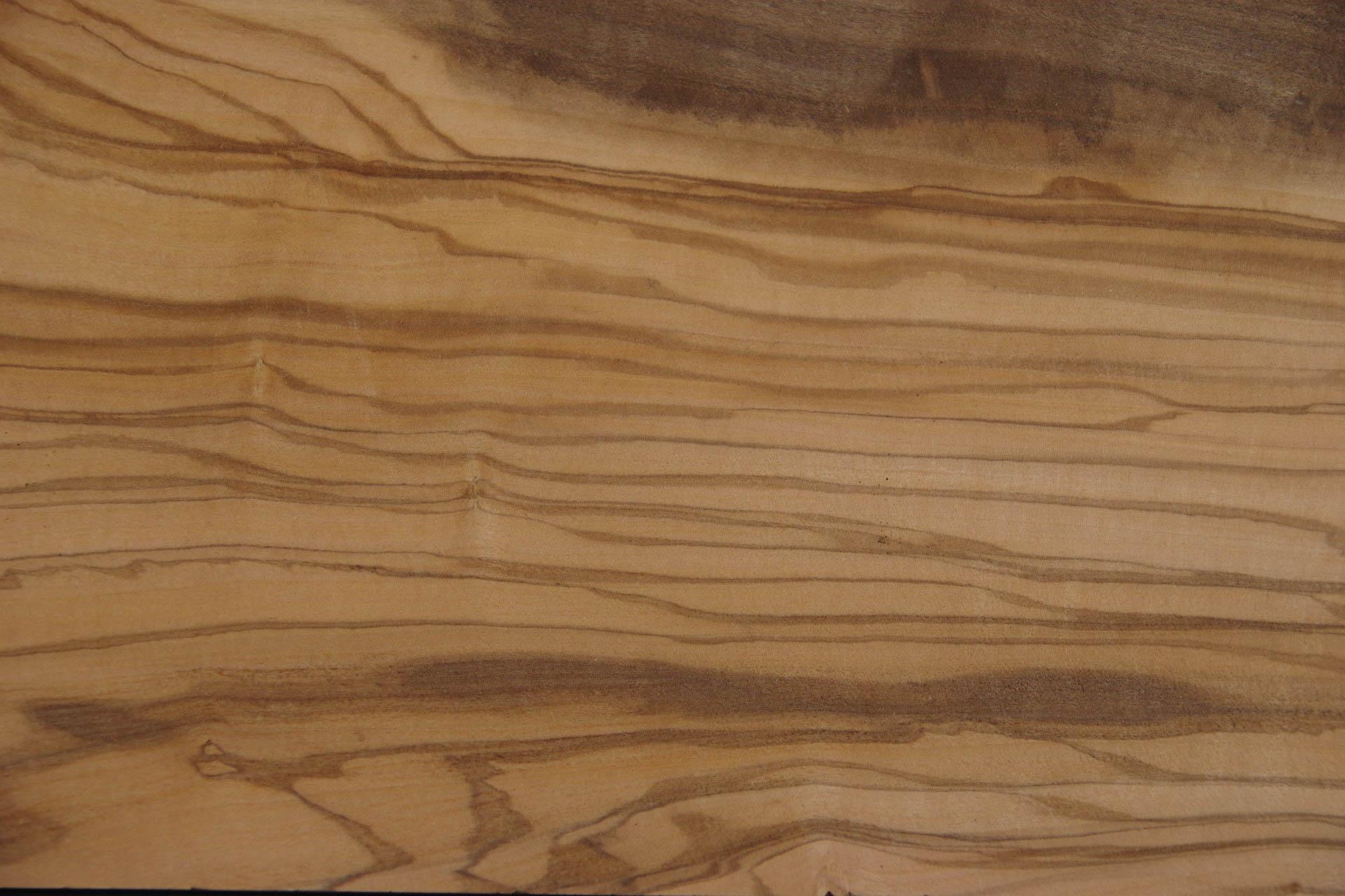 Olivetree, - veneer (0,6mm) - 1,45m² (13pcs. x 72cm x 15,5cm)