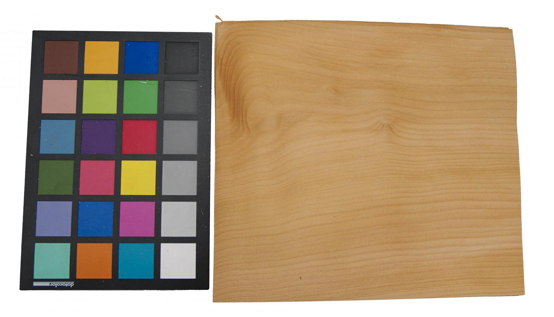Cedar, - veneer (0,6mm) - 0,94m² (20pcs. x 23cm x 20,5cm)