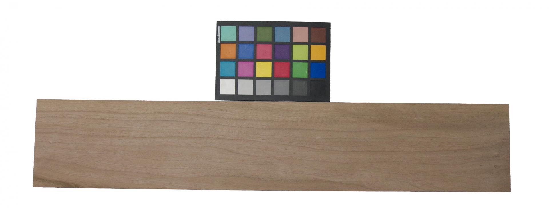 Nussbaum, europäischer -Furnier (0,9mm) - 2,06m² (18Stk. x 79cm x 14,5cm)