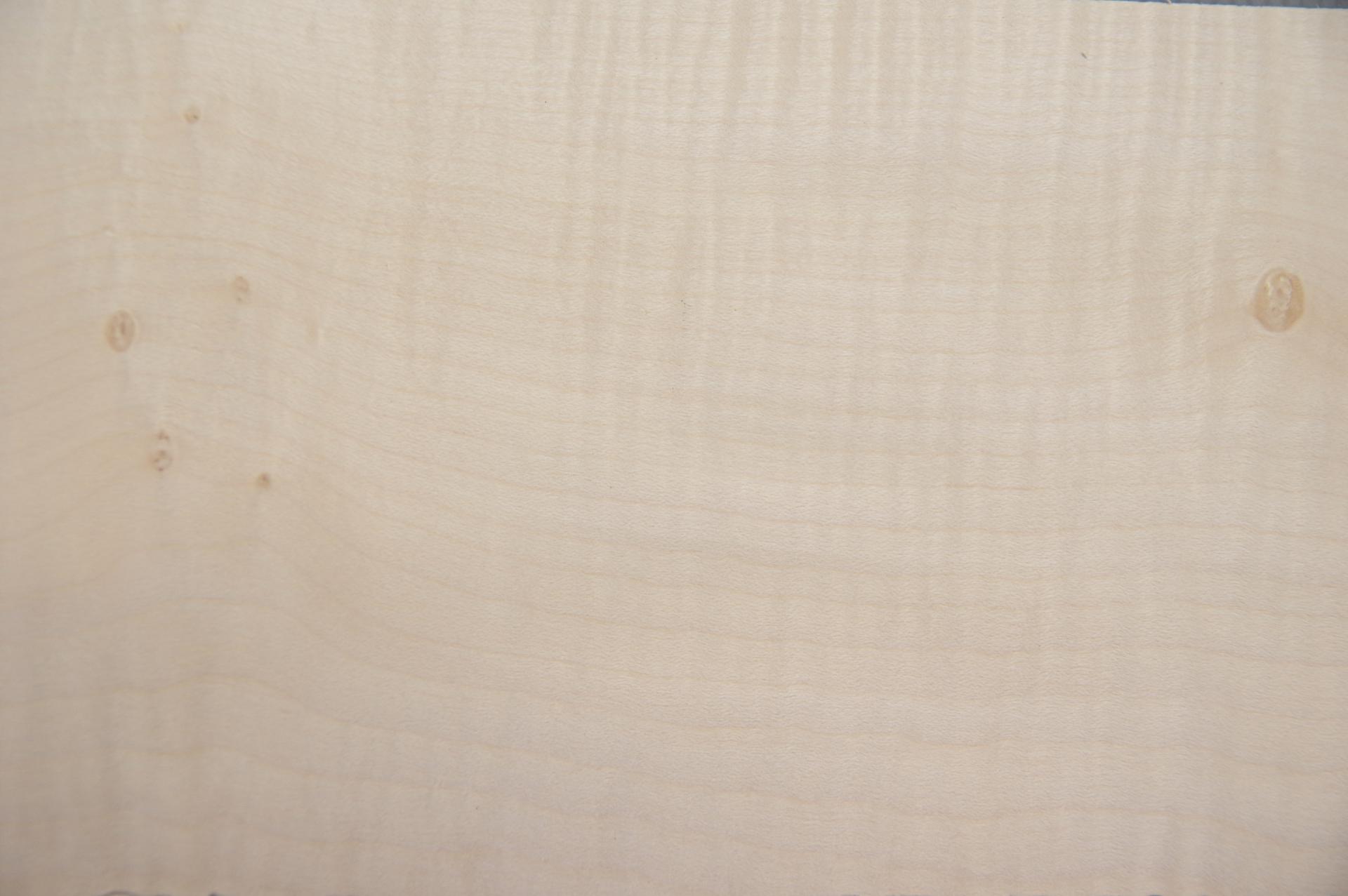 Ahorn, Riegel, europäischer -Furnier (0,6mm) - 1,09m² (14Stk. x 68cm x 11,5cm)