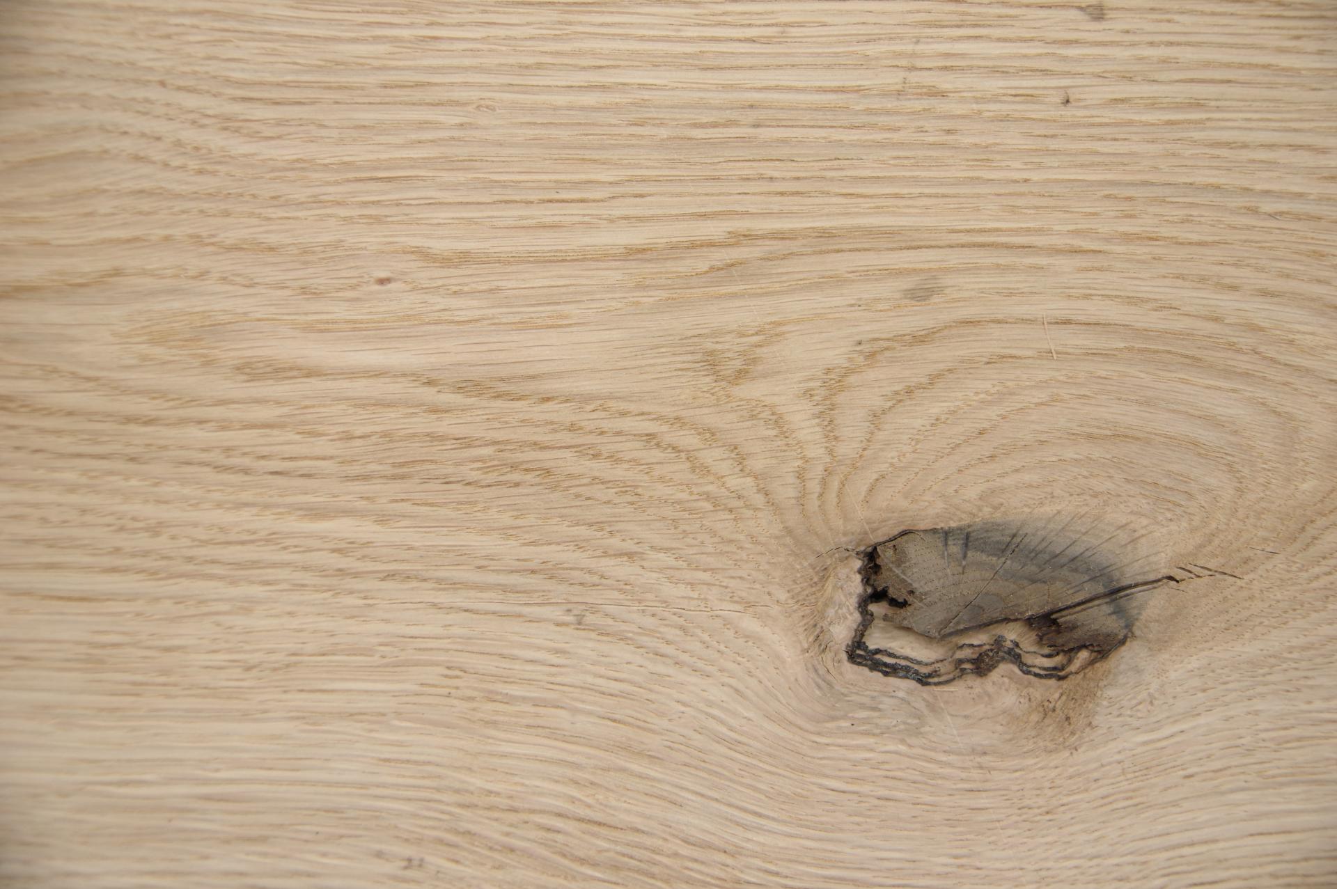 Eiche (Asteiche Wildeiche) -Furnier (0,9mm) - 8,51m² (16Stk. x 190cm x 28cm)