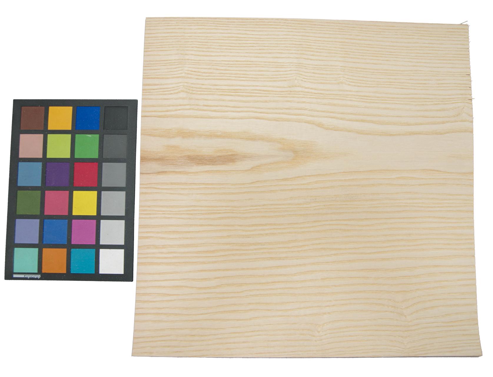 Esche, europäische -Furnier (0,6mm) - 1,47m² (12Stk. x 35cm x 35cm)