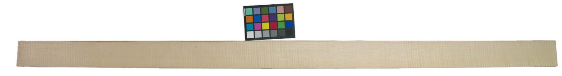 Figured White Ash, veneer with Colour reference card