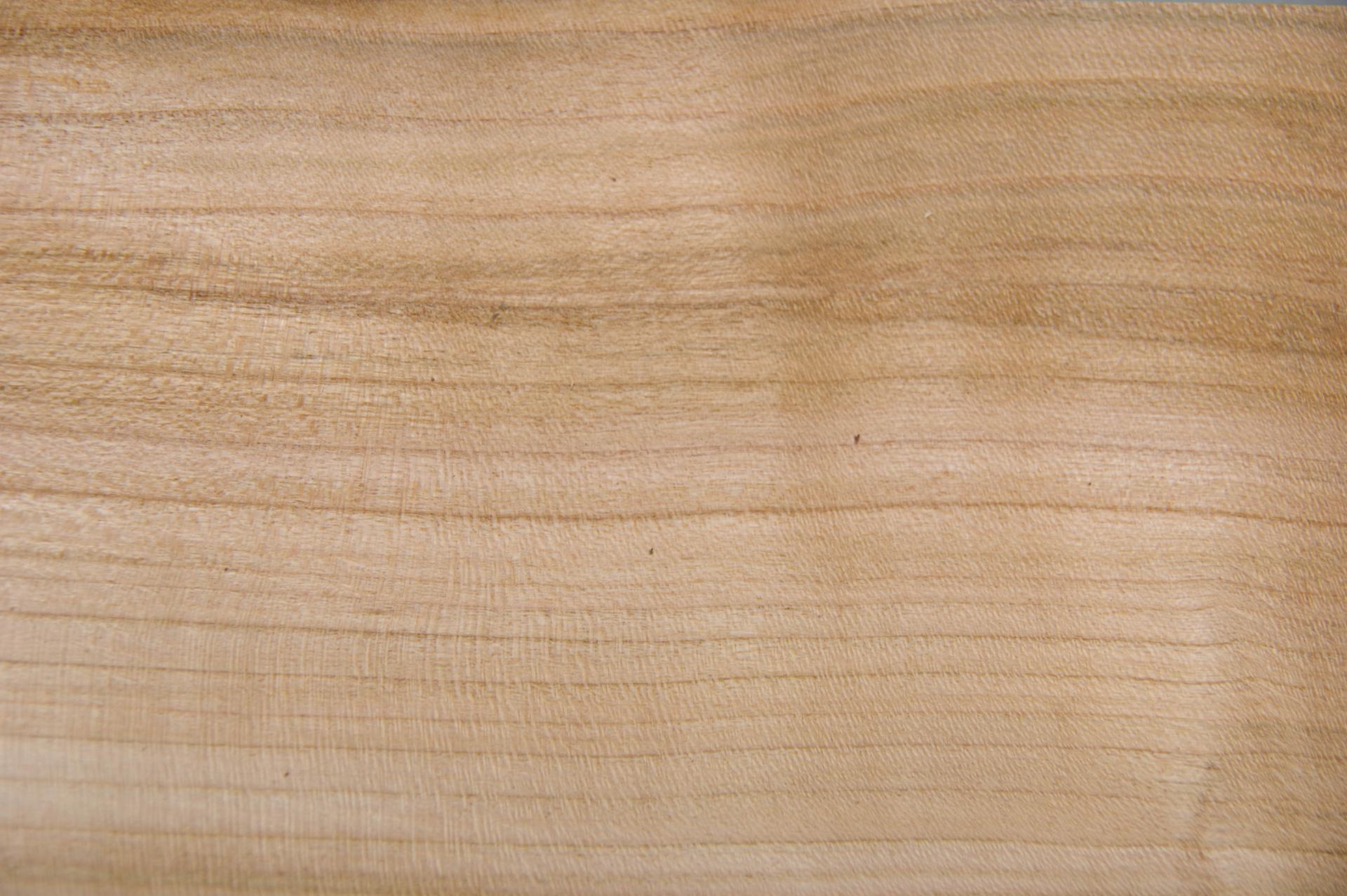 European Cherry, - veneer (2,4mm) - 0,4m² (9pcs. x 44cm x 10cm)